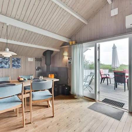 Kylli - 600m From The Sea By Interhome Lakolk